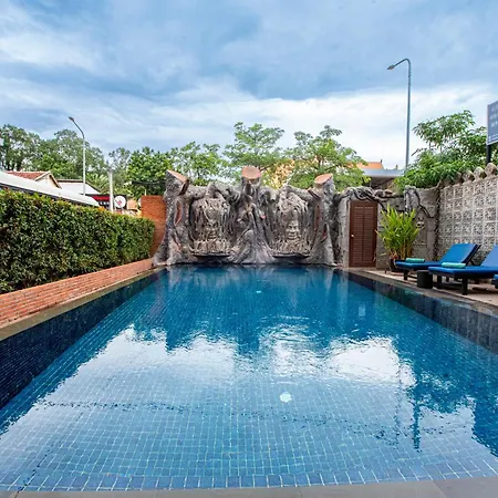 The Suite By Royal Crown Hotel-3